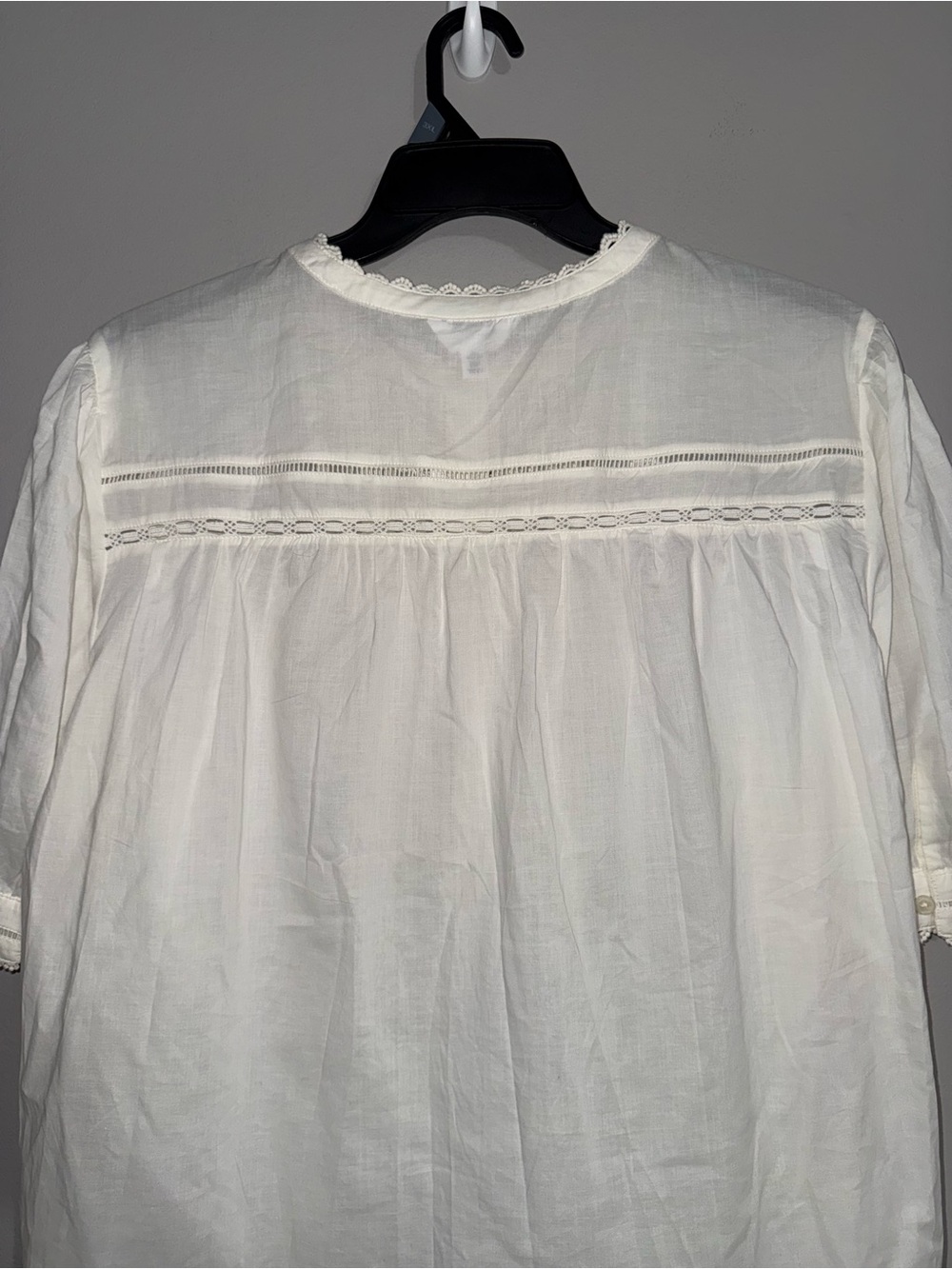 Time and Tru Women's Winter White Button-Front Lace-Trim Blouse XXXL (22) - Picture 7 of 7